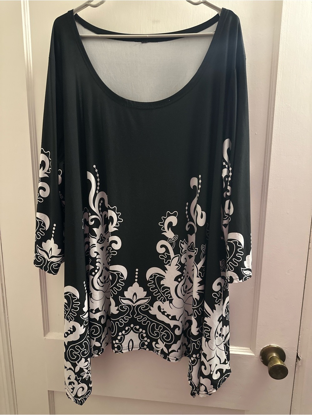 Women's Black Scoop Neck Tunic with White Floral Print